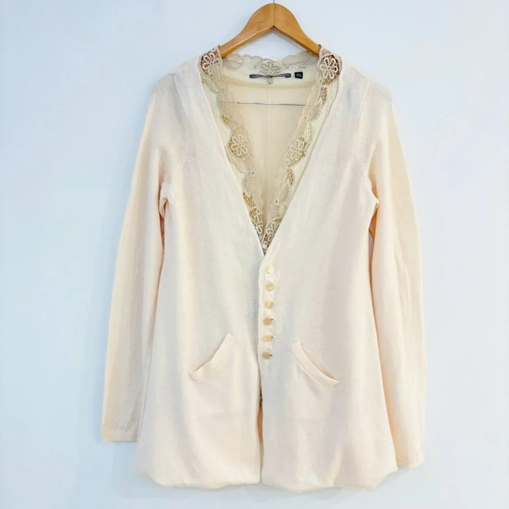 Anthropologie knitted knotted